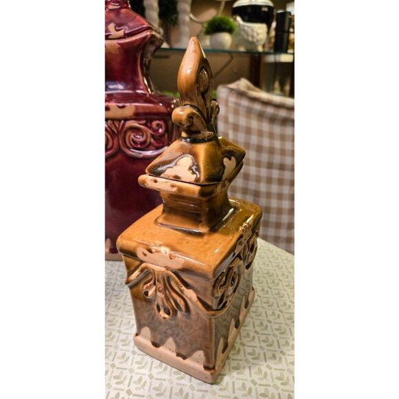 Unique Beige & Brown Ceramic Finial Decor - Picture 1 of 3